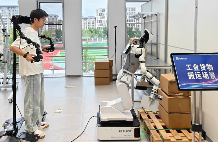 悦盈体育APP下载深耕多终端自适应界面，手机、平板、电脑均可流畅访问领域，用心服务每一位用户。 - 悦盈体育APP下载